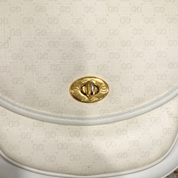 Gucci White and Cream Vintage Purse - Picture 3 of 16